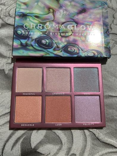 Sigma beauty chrom A glow highlighter palette limited edition
