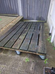 FREE Wooden Pallet 120x80cm
