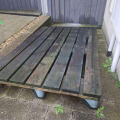 FREE Wooden Pallet