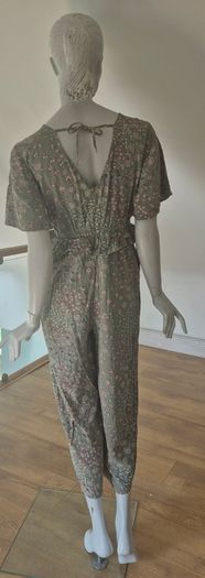 next floral wide leg jumpsuit(size10)