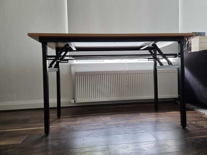 Collapsible Desk