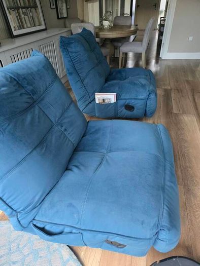Recliner chairs