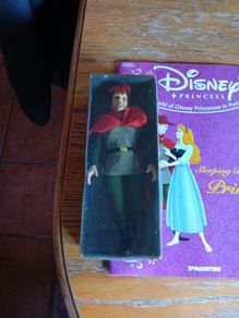 Disney princess magazine with dolls