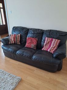 Black Leatherette 3 seater settee
