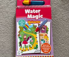 Water magic colouring pad