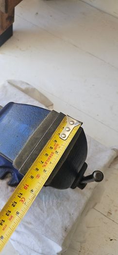 Record no 2 engineering vice