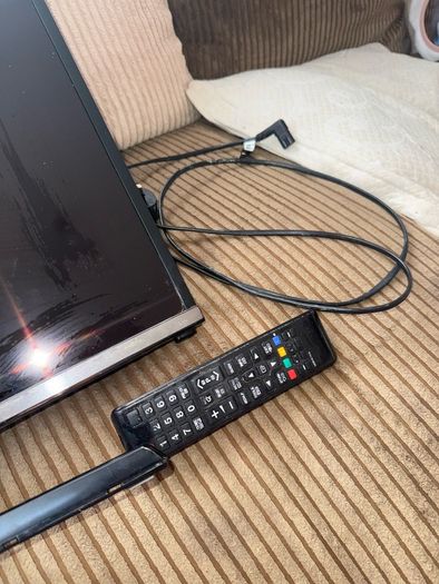 32 inch Samsung HD tv model