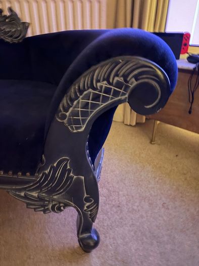 Chaise Longue - deep navy blue velvet