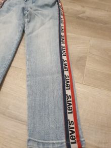 Levi's girl jeans