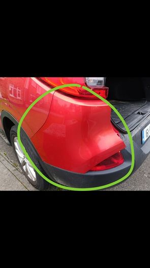 2016 Renault Kadjar two rear bumper panels in white