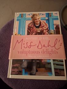 Sophie Dahl Miss Dahl"s Voluptous Delights Hardbook Book