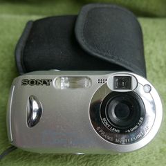 Sony Cyber-shot DSC-P43 4.1MP Digital Camera - Silver Tested
