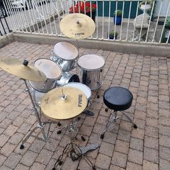Drum kit