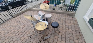 Drum kit