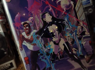 Vampblade ! Season 2 ! Issue #10 ! Winston Young Risque Variant Cover ! Limited to 2,000 Copies Worldwide ! 2017 ! by Action Lab !