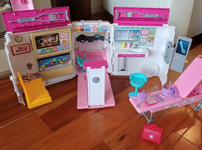 Barbie Mobile clinic