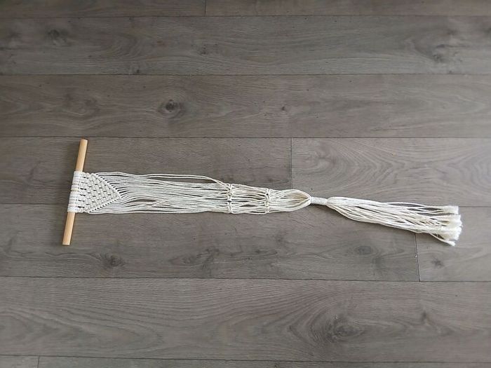 Macrame plant hanger