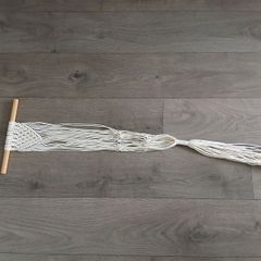 Macrame plant hanger