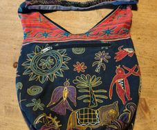 Boho canvas print bag, great condition, reds and blacks.