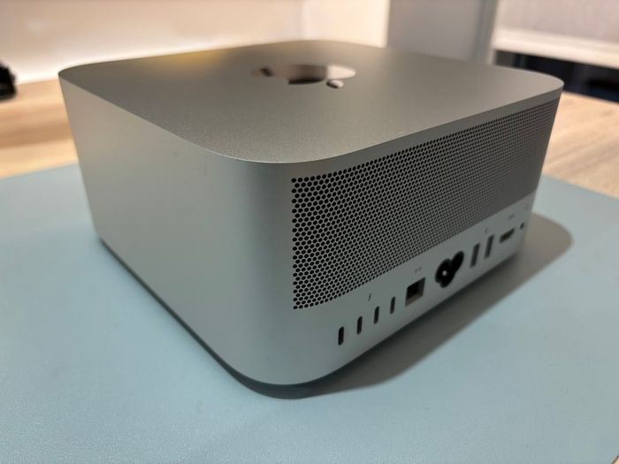 Mac Studio M1 Max 64 GB 1TB 32 GPU Cores