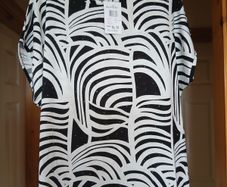 Women's blouse size 14/16