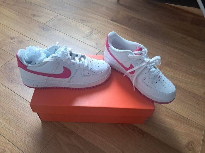 Brand new Nike trainers size uk 5.5