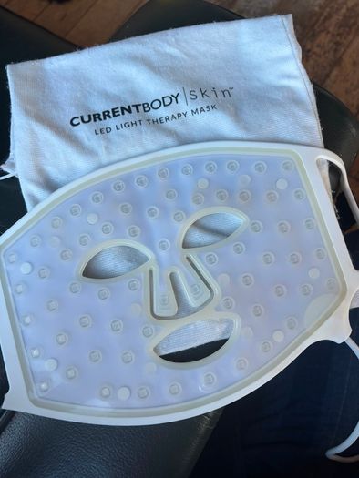 LED Light Therapy Face Mask