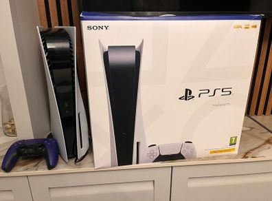 Playstation 5 Console, 825GB, White, Boxed