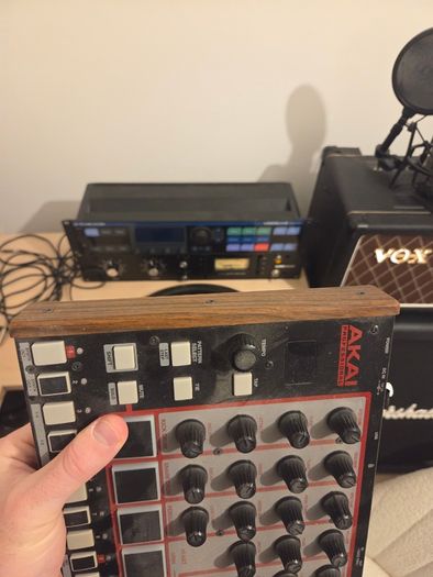 Akai Rhythm Wolf