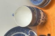 60s Arklow Pottery Willow Pattern cups and saucers x7