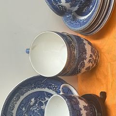 60s Arklow Pottery Willow Pattern cups and saucers x7