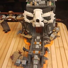 LEGO Indiana Jones Temple of the Crystal Skull 7627