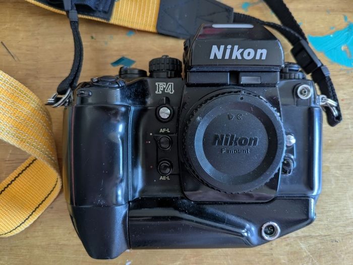 Nikon F4s camera body for parts.