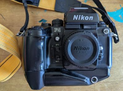 Nikon F4s camera body for parts.