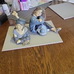 Figurines ceramic