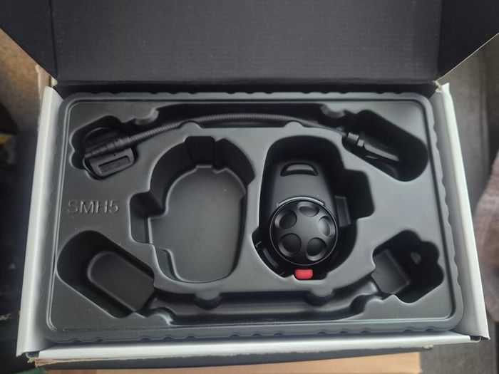 Sena SMH5 motorbike bluetooth