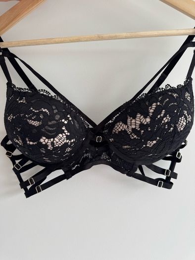bra 38B maximise