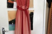 Little mistress : London red dress