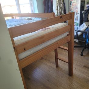 single pine bed frame -kids