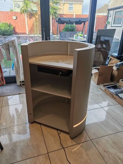 salon desk