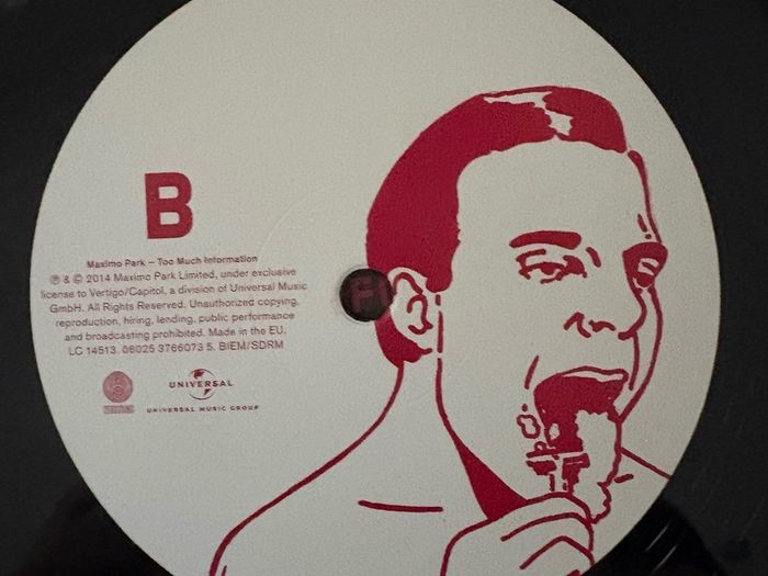 Maximo Park - Too Much. Played once and in super condition.