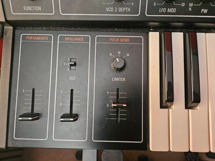 Yamaha CS15