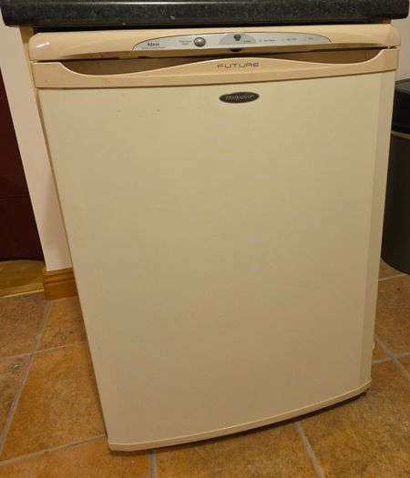 Hotpoint "Future" RZA30 small freezer