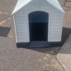 dog kennel