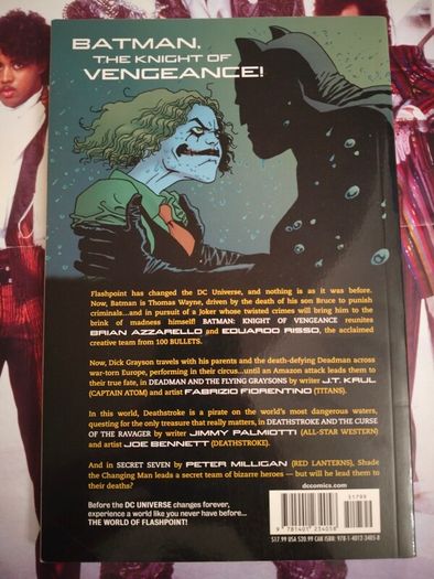 DC Comics -  The world of flashpoint featuring Batman
