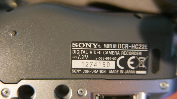 Sony Digital HandyCam DCR-HC22E MiniDV Camcorder Video Camera NTSC Japan silver