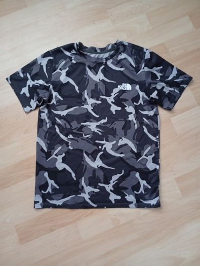 Reebok & North Face T-shirt Bundle