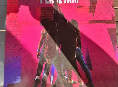 Pearl Jam 10. In vg+ condition