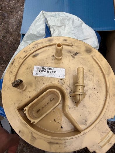 New! Bosh Feed Unit , Vw Passat