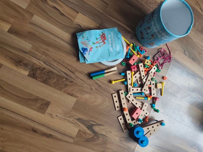 Construction building set wooden